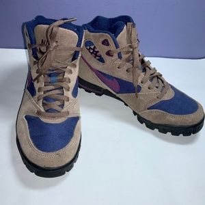 Nike ACG Air Caldera Hiking Boots Brown Purple Women's Sz 6.5 940709-IB vintage